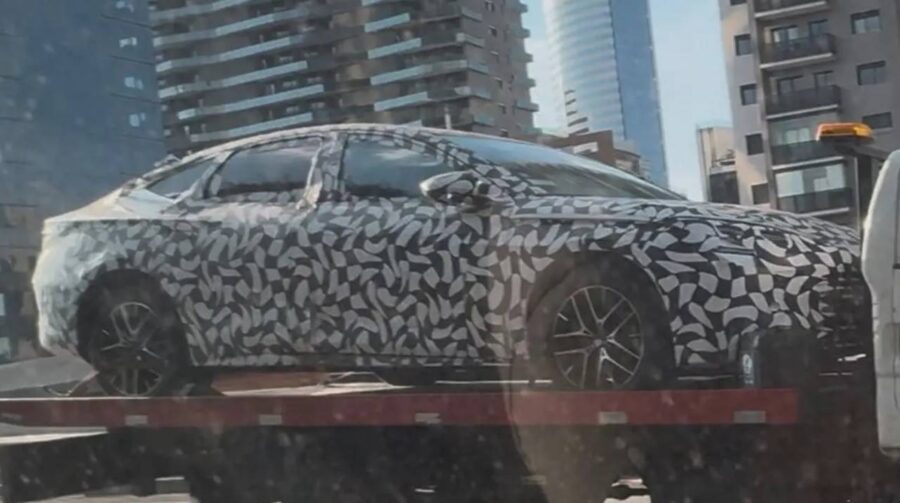 BYD Seal 2026 terá versão híbrida de 270 cv capaz de fazer 29 km/l no Brasil 2 byd seal 07
