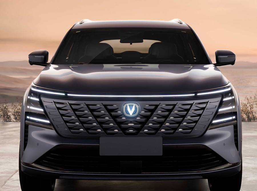 Changan CS75 já está em teste no Brasil e virá para enfrentar Jeep, BYD, Chery e Haval 3 changan cs75 dianteira