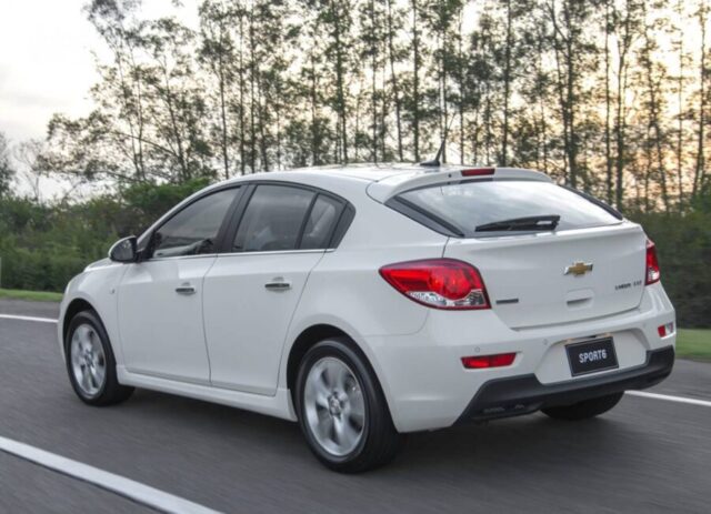 Chevrolet Cruze sport6 2015 2016