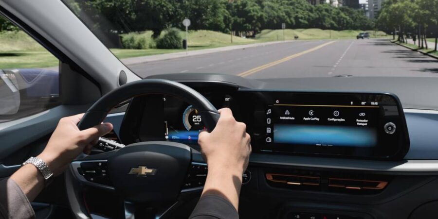 Novo Onix 2026 é revelado oficialmente, confira os preços e versões 7 Chevrolet Onix Plus 2026 interior