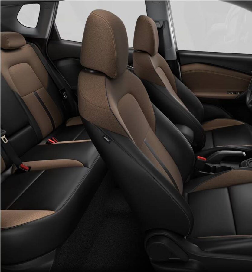 Chevrolet Tracker 2026 - Evolui, porém mantém erros. Confira versões, preços, equipamentos, motores e consumo 7 chevrolet tracker premier 2026 interior