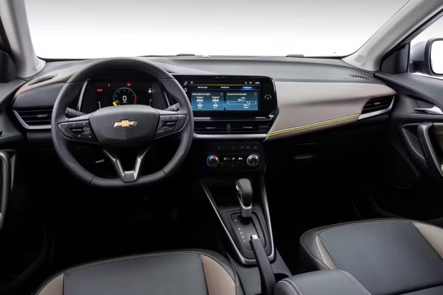 Chevrolet Tracker 2026 - Evolui, porém mantém erros. Confira versões, preços, equipamentos, motores e consumo 4 chevrolet tracker 2026 interior