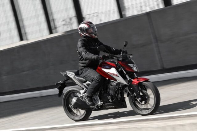 Honda CB 300 F Twister 2026