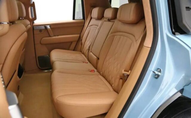 Dongfeng M-Hero M817 interior banco traseiro rear seat
