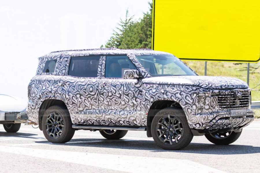 Mitsubishi Pajero Full 2026 - Nova geração é flagrada pela primeira vez 1 Mitsubishi Pajero Full 2026 2027