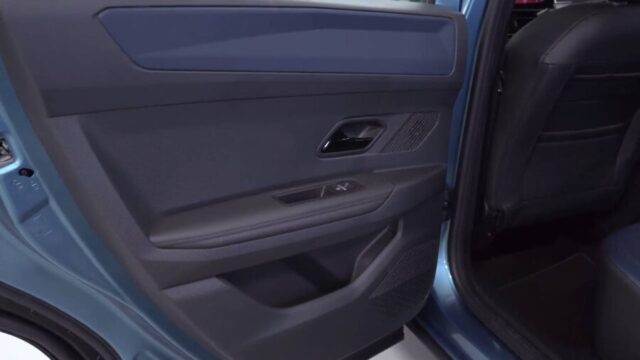 Renault boreal detalhe acabamento porta traseira