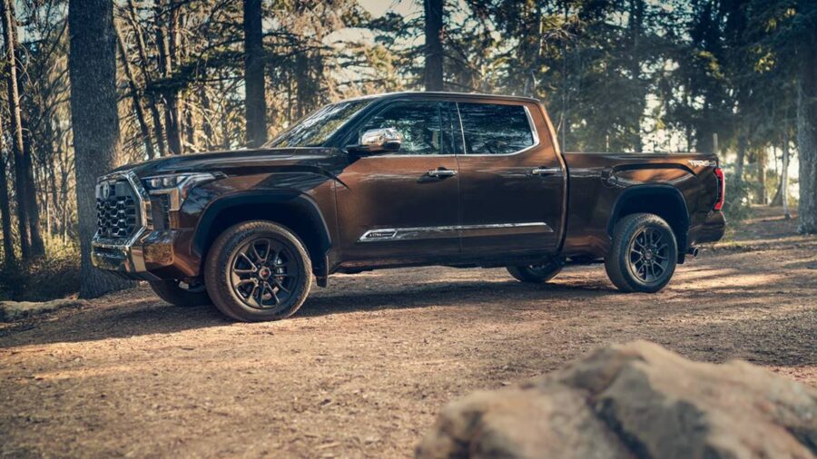 Toyota Tundra 2026 - Cotada para o Brasil picape ganha novo interior e mais equipamentos nos EUA 7 Toyota Tundra