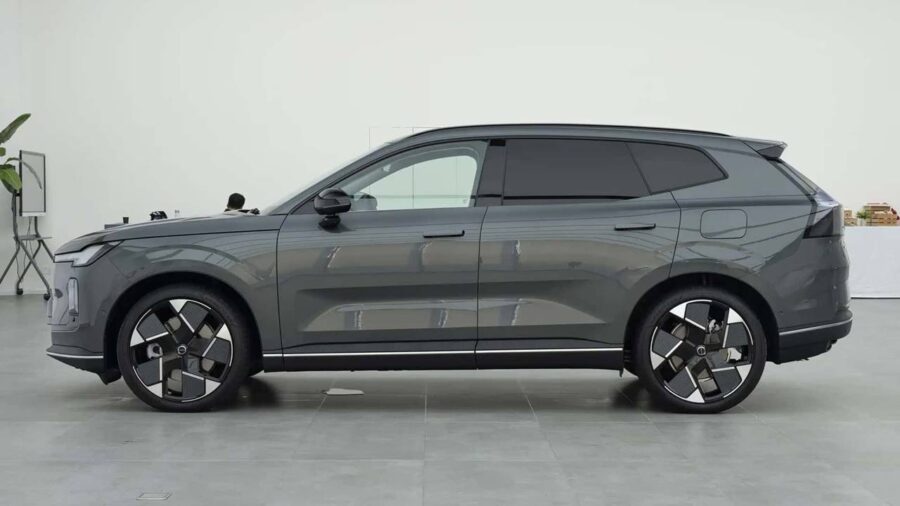 Volvo XC70 PHEV: Novo SUV Plug-in Híbrido surpreende com autonomia elétrica de até 200 km 5 Volvo XC70 PHEV