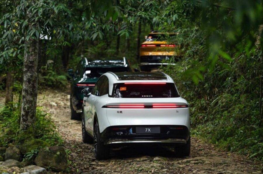 Zeekr 7X 2026 - SUV elétrico de 650 cv de 0 a 100 km/h em 3.8 segundos já está em pré-venda no Brasil 11 zeekr 7x 2026