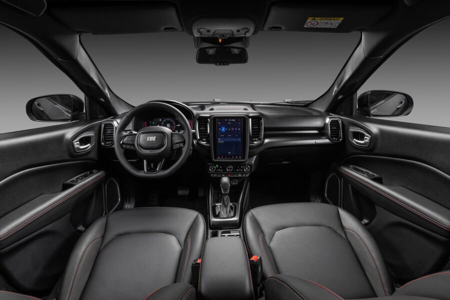 Nova Fiat Toro 2026 chega com visual atualizado por R$ 159.490, confira o que mudou 5 Fiat Toro Ultra 2026 interior