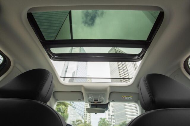 Ora 03 teto solar panorâmico