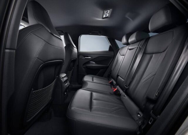 Audi Q3 Sportback 2026 interior banco traseiro rear seat