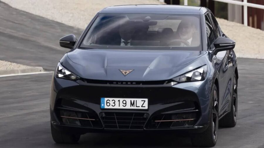 De Novo Clio a Porsche Cayenne elétrico confira todas as novidades do Salão de Munique 2025 5 cupra raval