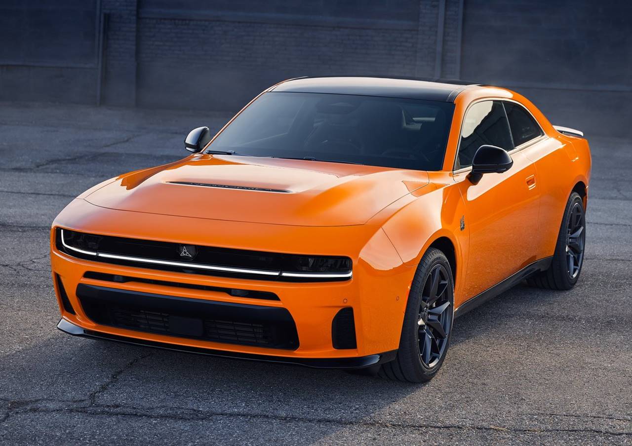 Dodge Charger 2026 - Após fracasso da versão elétrica esportivo ganha versão a combustão com 558 CV 2 dodge charger 2026