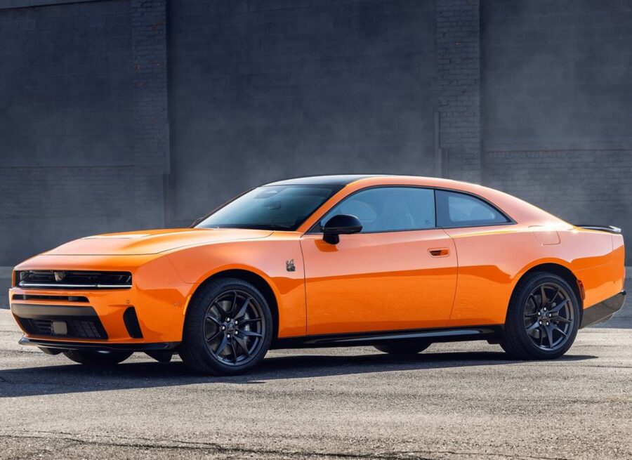 Dodge Charger 2026 - Após fracasso da versão elétrica esportivo ganha versão a combustão com 558 CV 2 novo dodge charger 2026