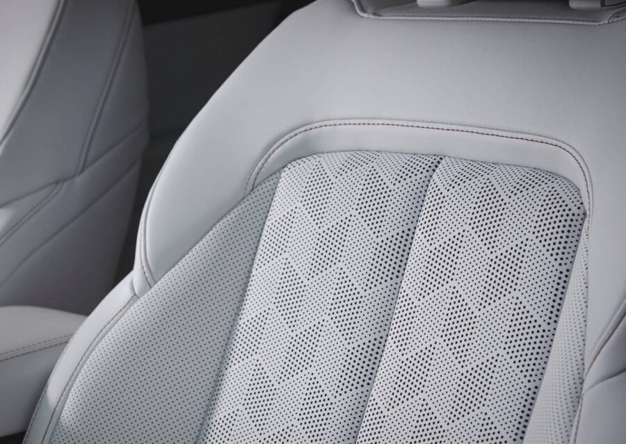 Jeep Cherokee 2026 - Totalmente novo SUV é apresentado nos EUA 14 interior jeep cherokee 2026