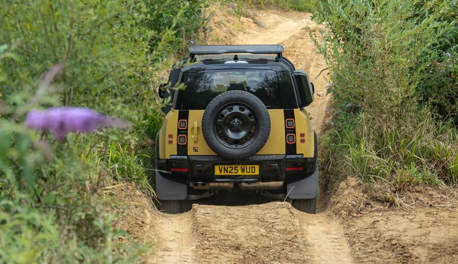 Land Rover Defender 2026 chega as lojas do Brasil 15 land rover defender 2026