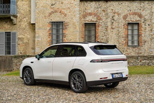 Leapmotor C10 traseira