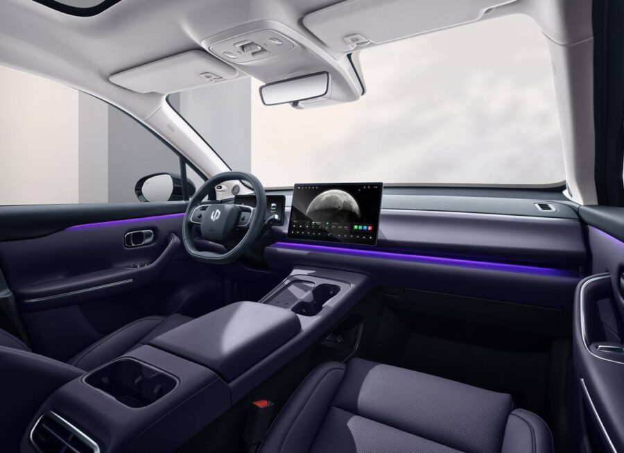 Leapmotor C10 já está no Brasil e estreia em novembro, conheça em detalhes 5 Leapmotor C10 interior