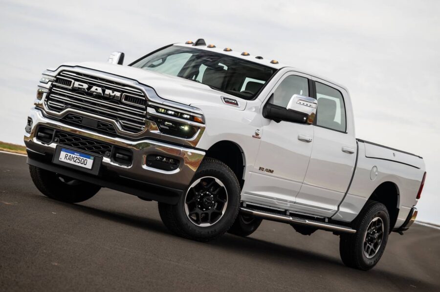 RAM 2500 2025 chega com novo motor e visual renovado por R$ 559.990 1 ram 2500 laramie 2025
