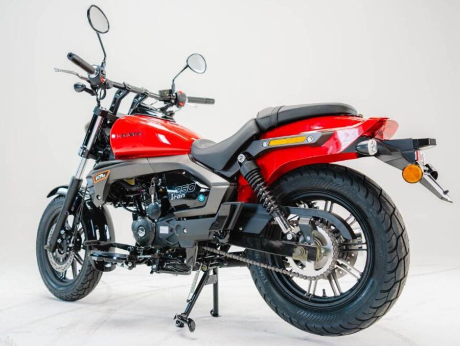 Shineray Iron 250 2025 - Traz uma interessante proposta custom acessível por R$ 21.990 10 shineray iron 250 2025