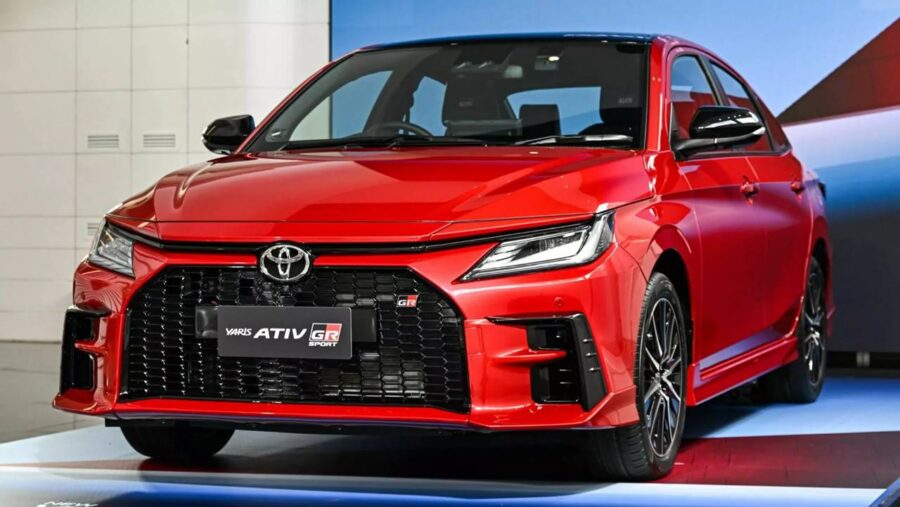 Toyota Yaris Ativ GR Sport - Sedan ganha versão híbrida esportiva, pena que não tem data para vir ao Brasil 1 Toyota Yaris Ativ HEV GR Sport hybrid