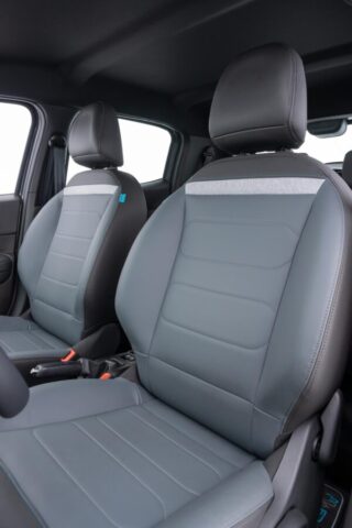 Citroen C3 2026 interior bancos dianteiros