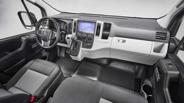 Toyota Hiace 2026 brasil interior
