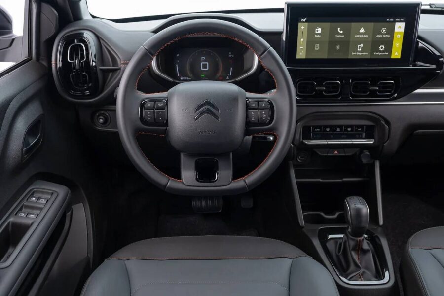 Citroën Aircross 2026 chega com interior mais premium e nova versão XTR, preços não mudaram 4 citroen aircross 2026 interior painel