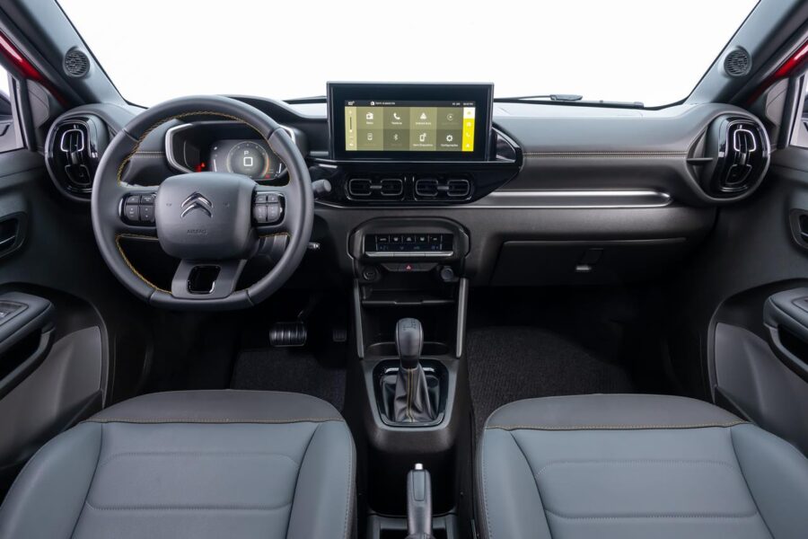 Citroën Basalt 2026 - Ganha interior melhorado e novos equipamentos sem mudar de preço 1 citroen basalt 2026 interior painel