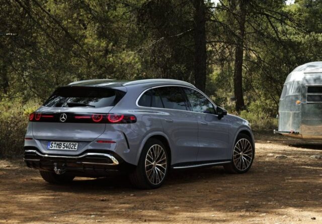 Mercedes GLC EV 2026 traseira rear view