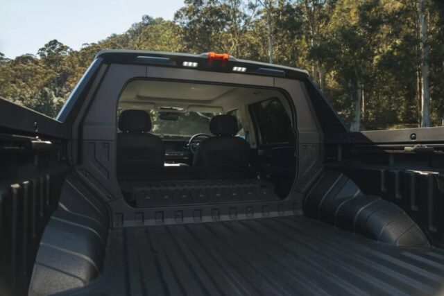 MGU9 painel traseiro e caçamba