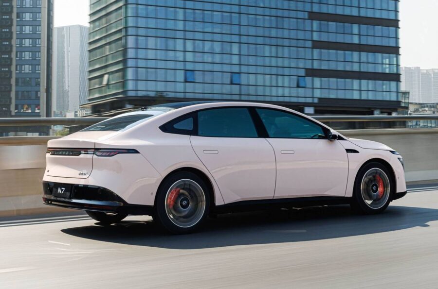 Nissan N7 2026 - Sedan elétrico já roda em testes no Brasil 6 nissan n7 2026