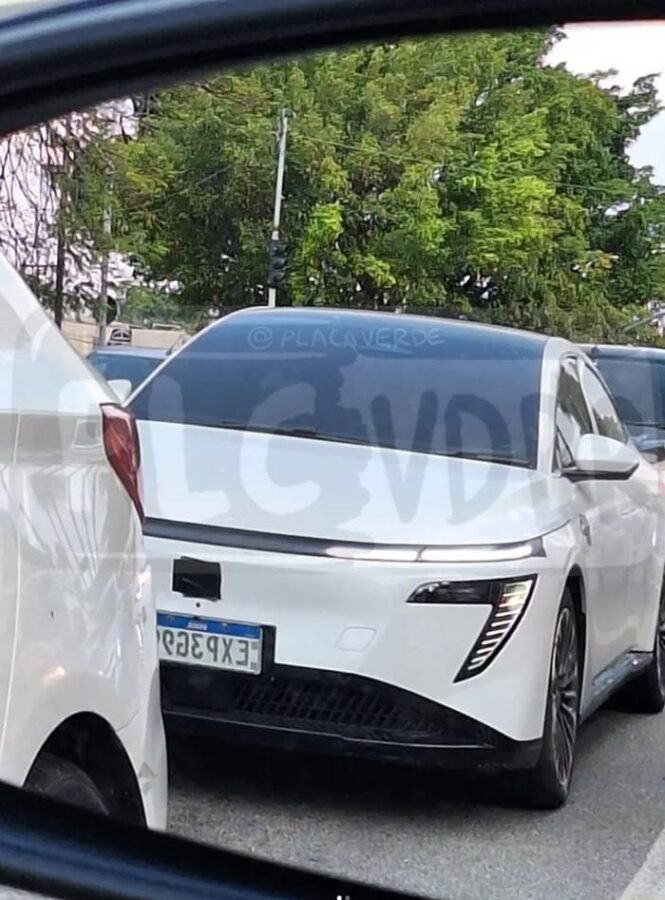 Nissan N7 2026 - Sedan elétrico já roda em testes no Brasil 1 nissan n7