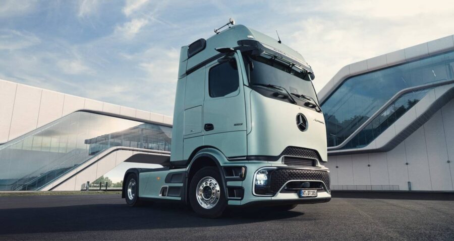Novo Mercedes Actros 2026 tem visual polêmico, mas é recheado de tecnologias 15 Novo Mercedes Actros 2026 tem visual polêmico, mas é recheado de tecnologias 5