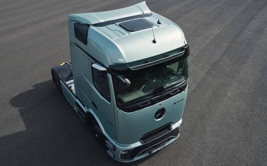 Novo Mercedes Actros 2026 tem visual polêmico, mas é recheado de tecnologias 10 Novo Mercedes Actros 2026 tem visual polêmico, mas é recheado de tecnologias 3