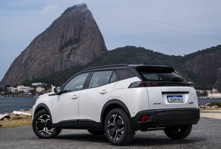 Peugeot 2008 2026 - Ganha sistema híbrido leve, porém fica mais caro e menos equipado 7 novo peugeot 2008 2026