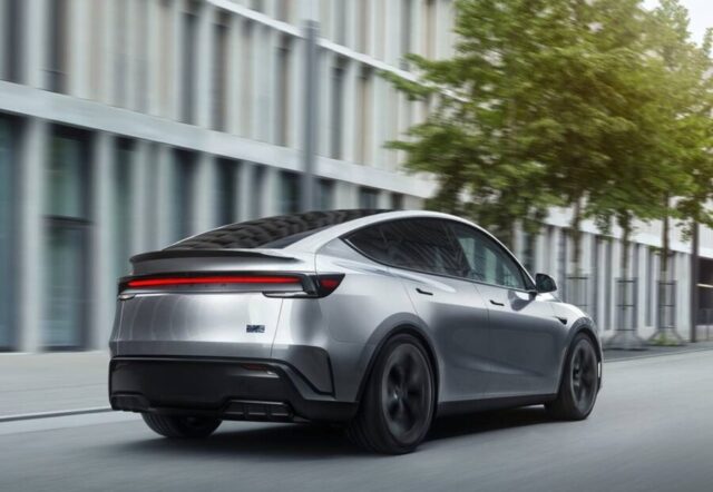 Tesla Model Y Performance - Novo modelo da Tesla vai de 0 a 100 km/h em apenas 3.5 segundos 1