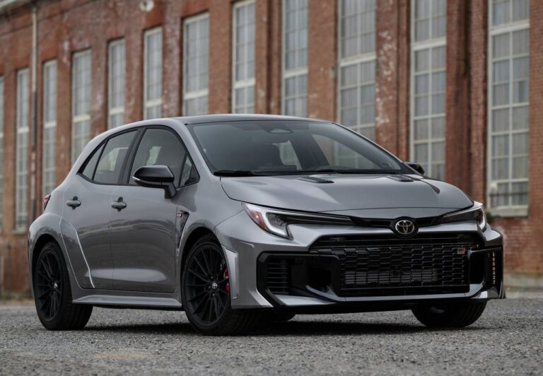 Toyota GR Corolla 2026 tem melhorias mecânicas e visual atualizado ...