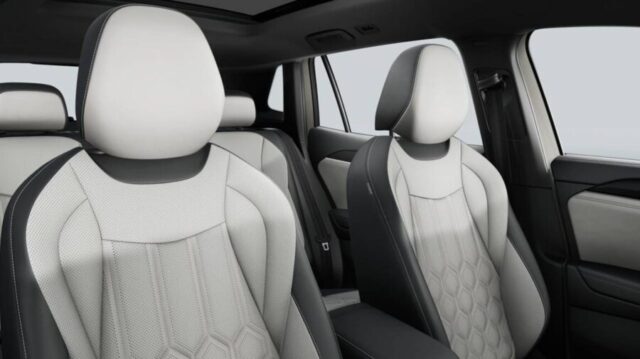 VW Tiguan 2026 R Line interior bancos dianteiros