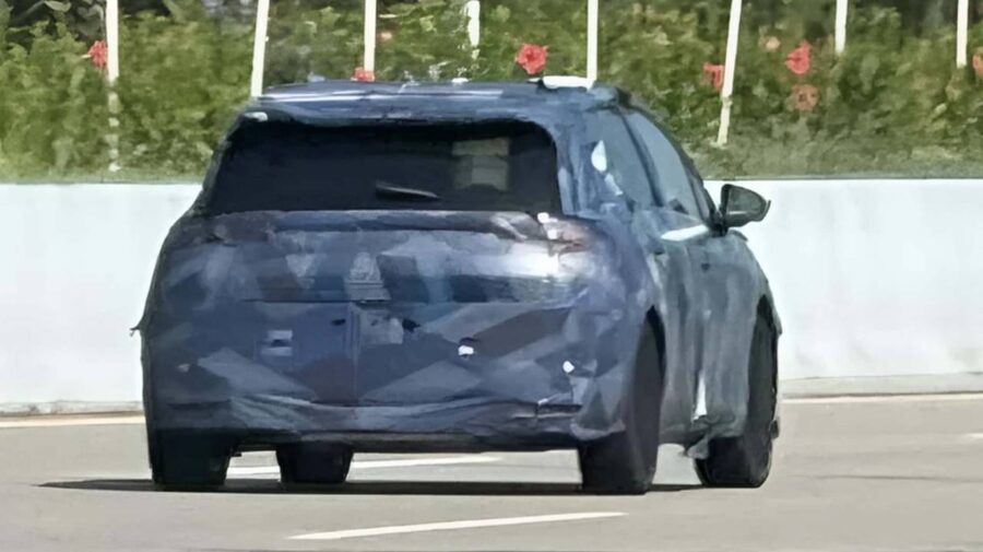 Novo BYD Dolphin 2027 - Nova geração é flagrada na China e mudará radicalmente 2 novo byd dolphin 2027