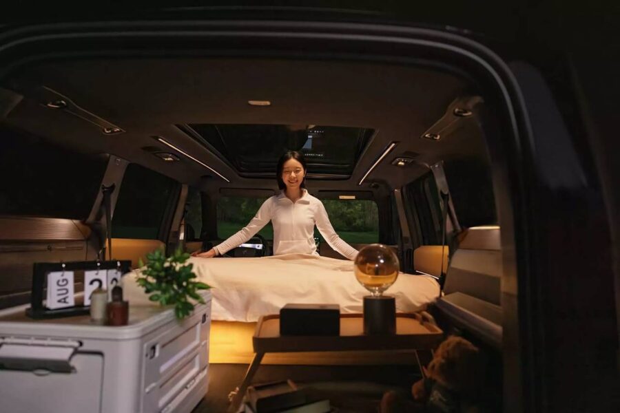 Ford Bronco EV - Versão elétrica e alongada é lançada na China 4 Ford Bronco EV Basecamp china interior