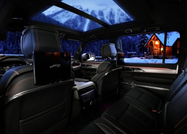 Jeep Grand Wagonner 2026 interior banco traseiro