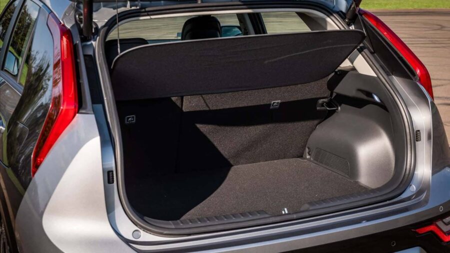 Kia Niro 2026 chega ao Brasil por R$ 194.990. Confira em detalhes 3 kia niro 2026 porta malas