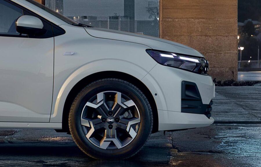 Logan 2026 - Sedan ganha visual e interior atualizados na Europa, porém seguirá longe do Brasil 7 logan 2026