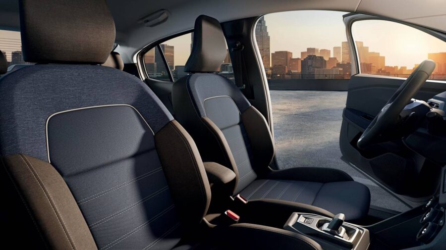 Logan 2026 - Sedan ganha visual e interior atualizados na Europa, porém seguirá longe do Brasil 4 logan 2026 interior