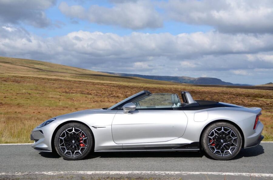 MG Cyberster - Capaz de atingir os 100 km/h em 3.2 segundos esportivo está preste a chegar ao Brasil 2 mg cyberster 2026