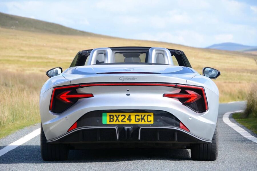 MG Cyberster - Capaz de atingir os 100 km/h em 3.2 segundos esportivo está preste a chegar ao Brasil 8 mg cyberster 2026