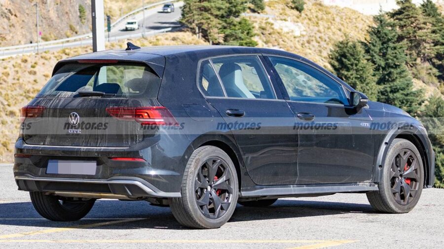 Novo Golf 2027 - Nova geração do Golf já roda em testes na Europa 4 flagra novo golf 2027