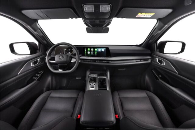 Ram Dakota 2026 interior